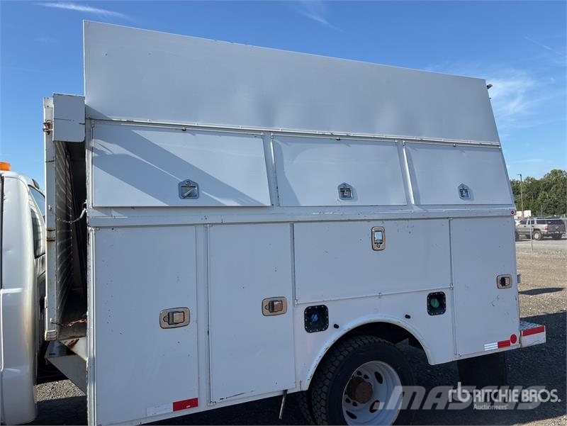 Ford F-550 4x2 Utility Truck Pickup/planbiler