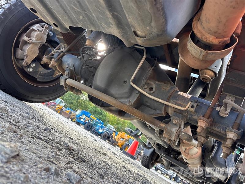 Ford F-550 4x2 XL Versatile Hauler Truck Motrici e Trattori Stradali
