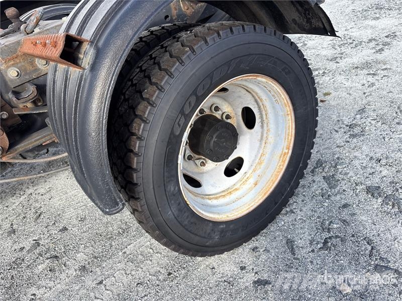 Ford F-550 4x2 XL Versatile Hauler Truck Motrici e Trattori Stradali