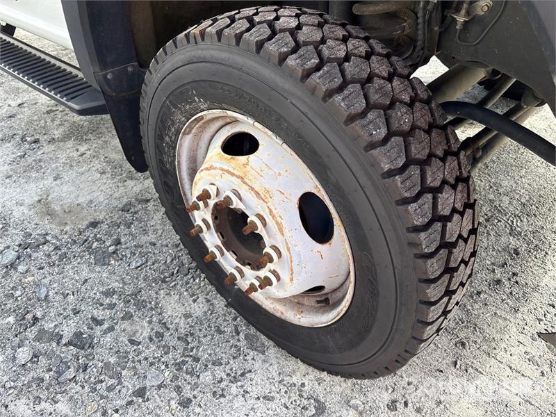 Ford F-550 4x2 XL Versatile Hauler Truck Motrici e Trattori Stradali