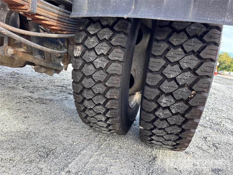 Ford F-550 4x2 XL Versatile Hauler Truck Motrici e Trattori Stradali
