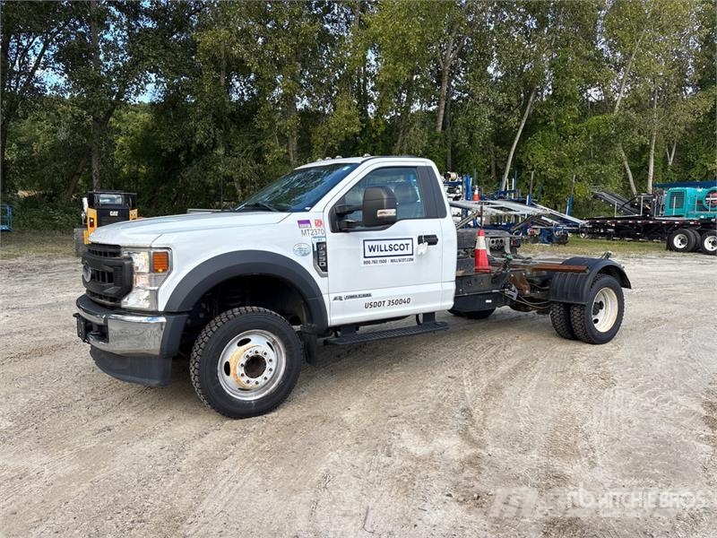 Ford F-550 4x2 XL Versatile Hauler Truck Motrici e Trattori Stradali
