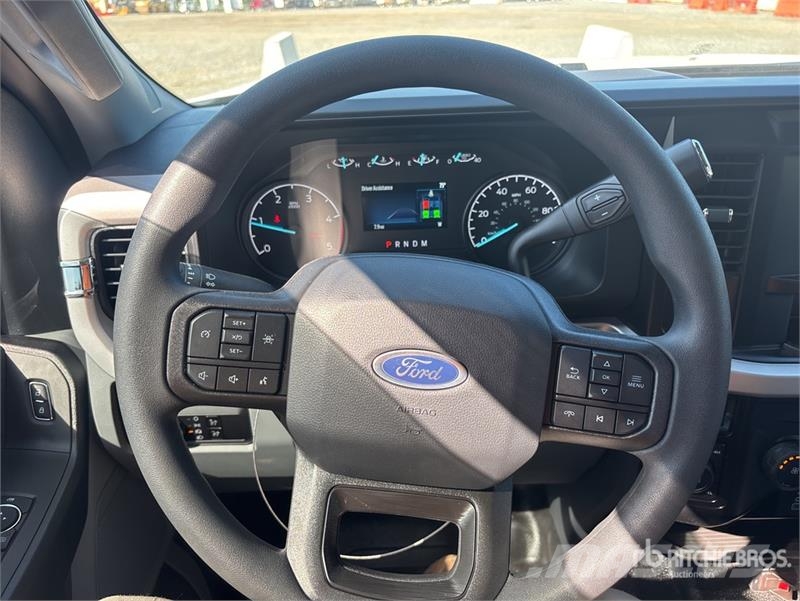 Ford F-550 4x4 Extended Cab Service Truck Komunalna vozila za opštu namenu