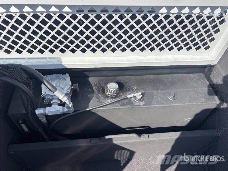 Ford F-550 4x4 Extended Cab Service Truck Komunalna vozila za opštu namenu