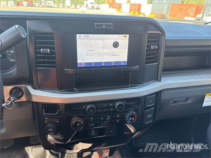 Ford F-550 4x4 Extended Cab Service Truck Komunalna vozila za opštu namenu