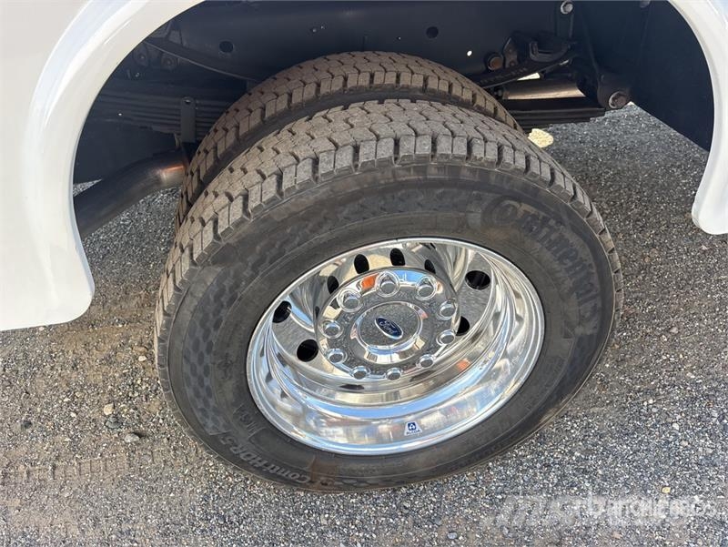 Ford F-550 4x4 Extended Cab Service Truck Komunalna vozila za opštu namenu