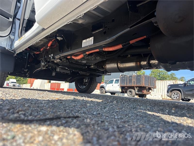 Ford F-550 4x4 Extended Cab Service Truck Komunalna vozila za opštu namenu