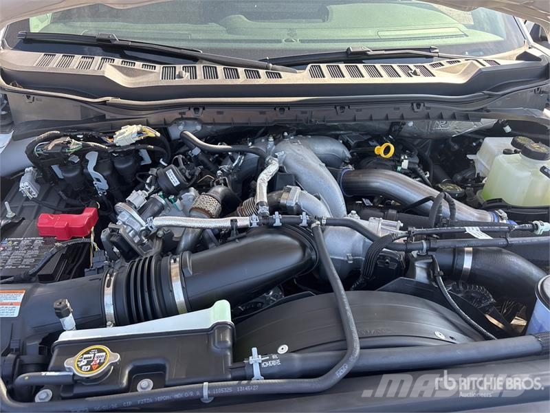 Ford F-550 4x4 Extended Cab Service Truck Komunalna vozila za opštu namenu