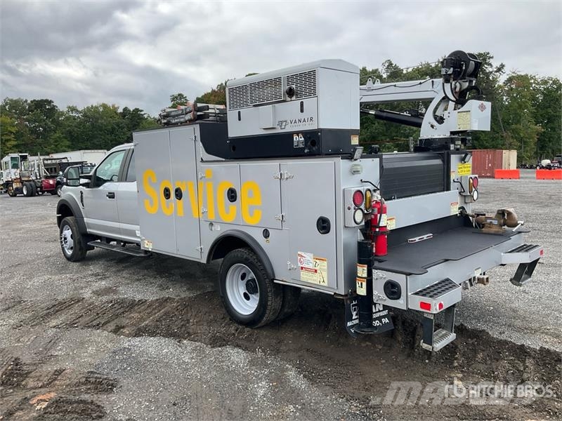 Ford F-550 XL 4x2 Extended Cab Service Truck Kommunalt / generelt kjøretøy