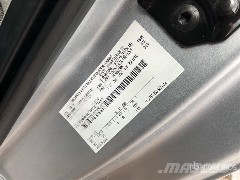 Ford F-550 XL 4x2 Extended Cab Service Truck Kommunalt / generelt kjøretøy