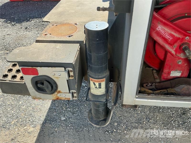 Ford F-550 XL 4x2 Extended Cab Service Truck Onderhoud voertuigen