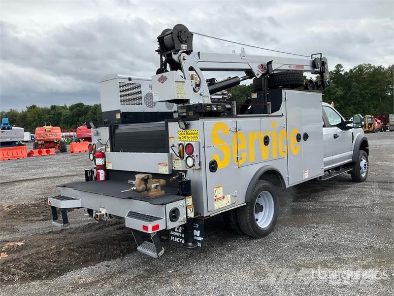 Ford F-550 XL 4x2 Extended Cab Service Truck Kommunalt / generelt kjøretøy