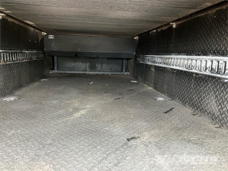 Ford F-550 XL 4x2 Extended Cab Service Truck Kommunalt / generelt kjøretøy