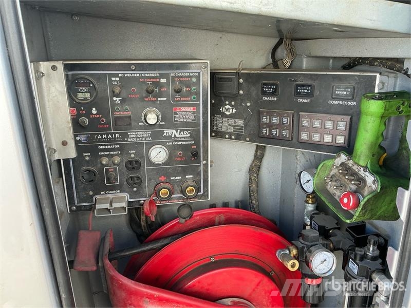 Ford F-550 XL 4x2 Extended Cab Service Truck Onderhoud voertuigen