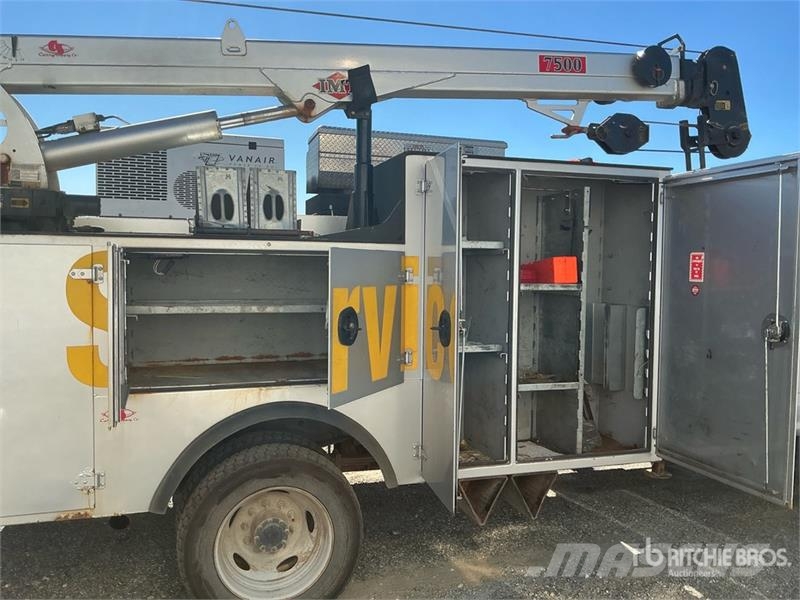 Ford F-550 XL 4x2 Extended Cab Service Truck Onderhoud voertuigen