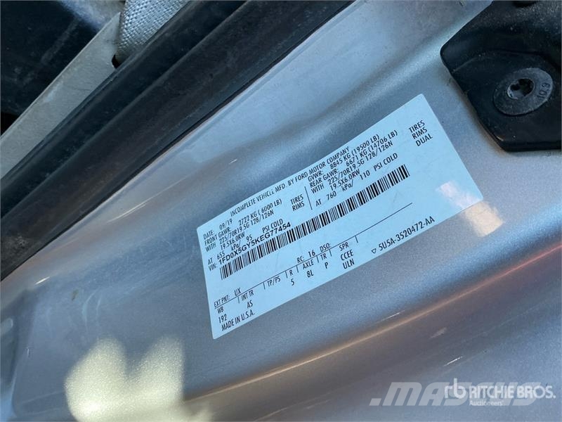 Ford F-550 XL 4x2 Extended Cab Service Truck Kommunal-Sonderfahrzeuge