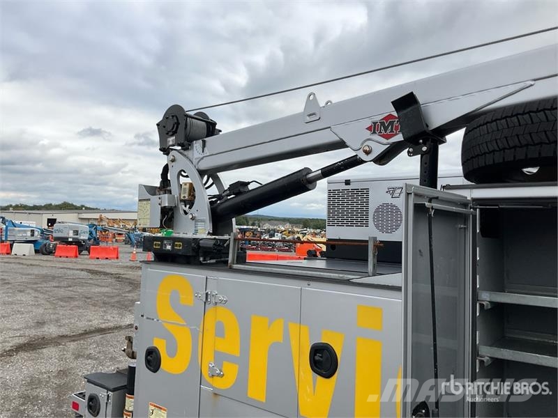 Ford F-550 XL 4x2 Extended Cab Service Truck Kommunalt / generelt kjøretøy