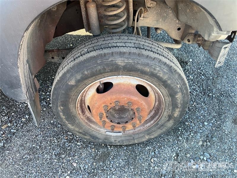 Ford F-550 XL 4x2 Utility Truck (Inoperable) Utilitaire benne