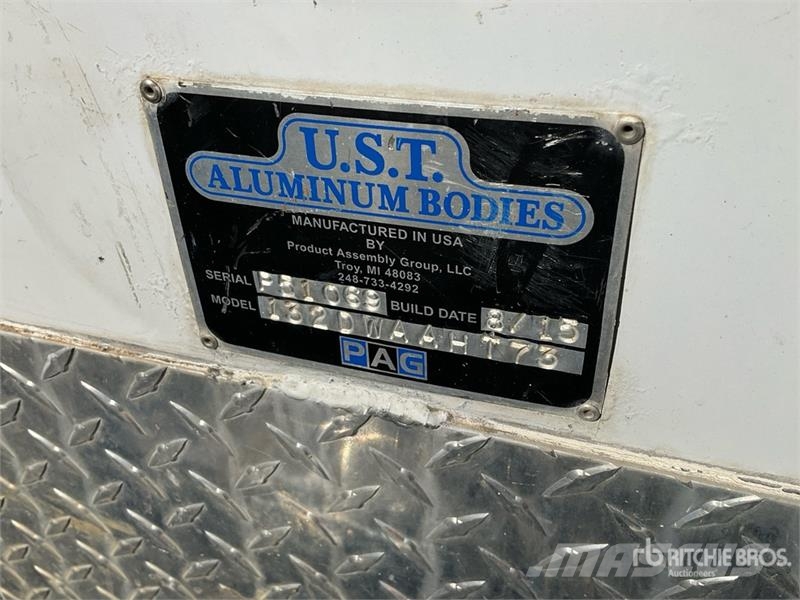 Ford F-550 XL 4x2 Utility Truck (Inoperable) Utilitaire benne