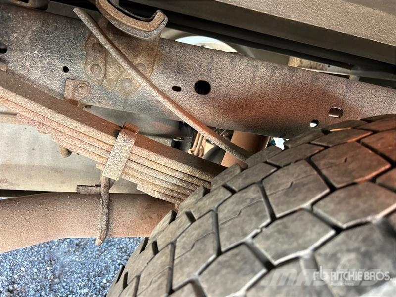 Ford F-550 XL 4x2 Utility Truck Пікапи / Бічне розвантаження