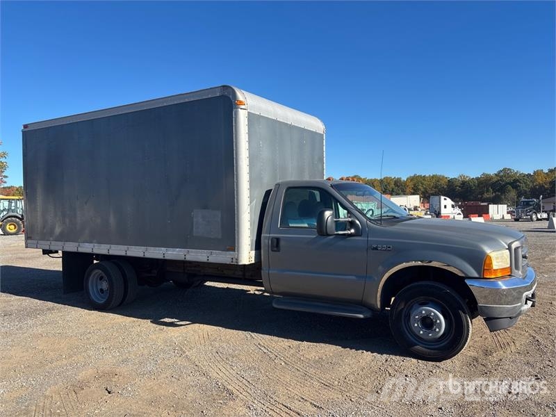 Ford F-550 XL 4x2 Van Truck Autocamioane