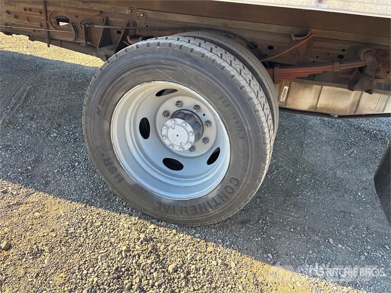 Ford F-550 XL 4x2 Van Truck Autocamioane