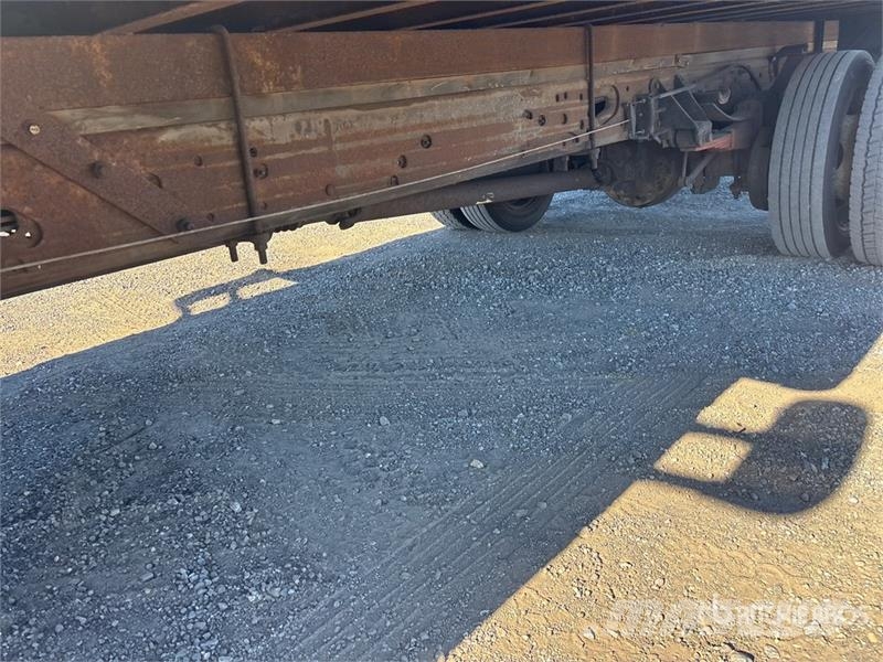 Ford F-550 XL 4x2 Van Truck Autocamioane