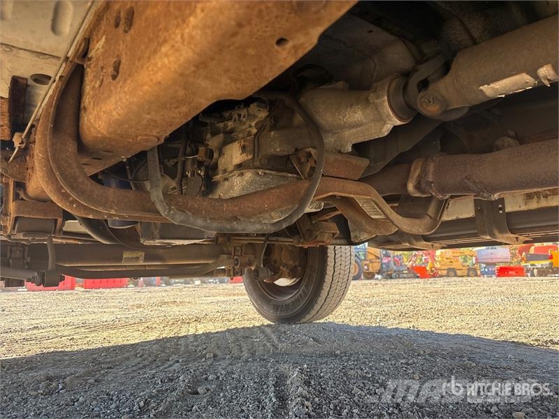 Ford F-550 XL 4x2 Van Truck Autocamioane