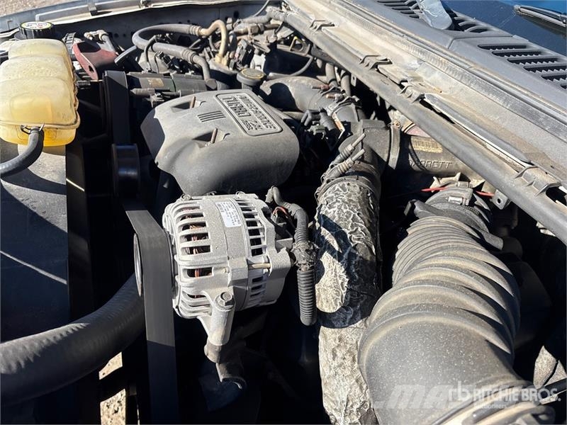 Ford F-550 XL 4x2 Van Truck Autocamioane