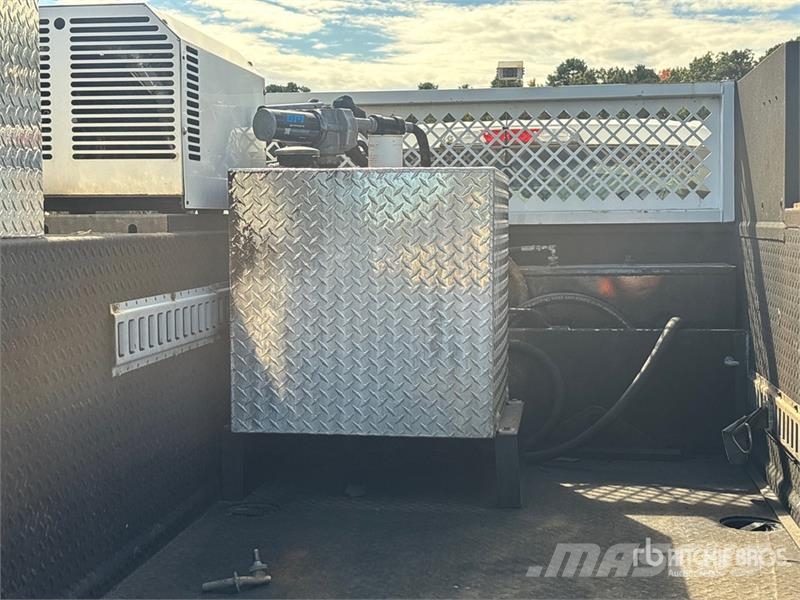Ford F-550 XL 4x4 Extended Cab Service Truck Municipal / general purpose vehicles