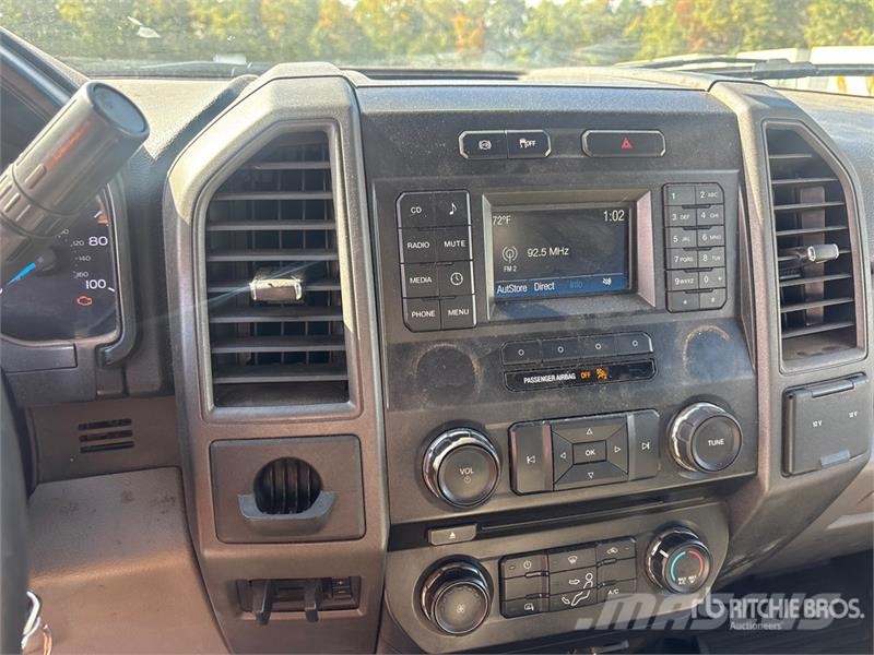 Ford F-550 XL 4x4 Extended Cab Service Truck Municipal / general purpose vehicles
