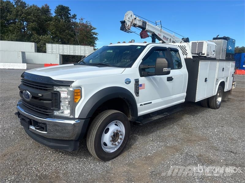 Ford F-550 XL 4x4 Extended Cab Service Truck Municipal / general purpose vehicles