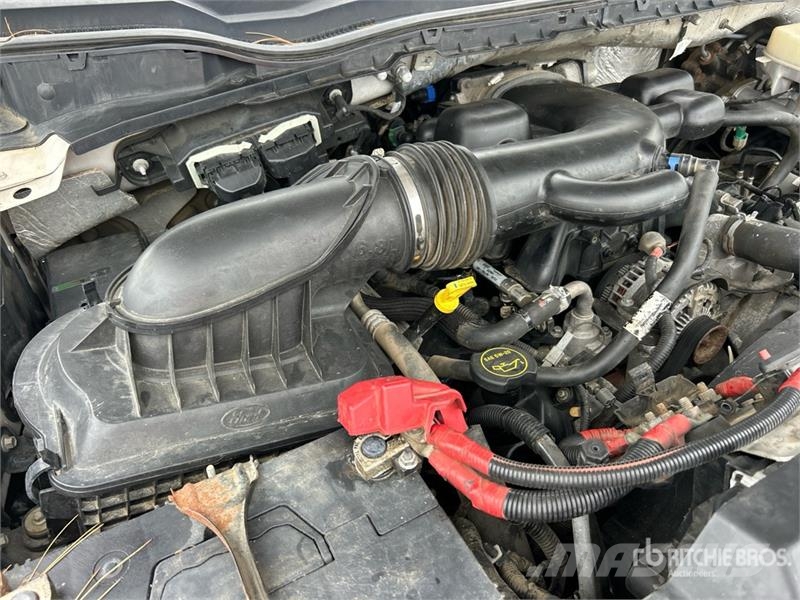 Ford F-550 XL 4x4 Service Truck مركبات الأغراض العامة