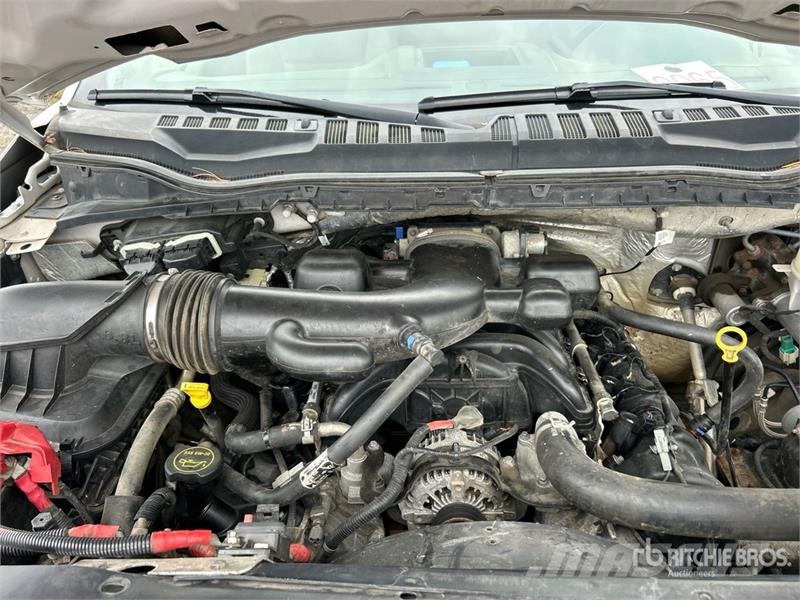 Ford F-550 XL 4x4 Service Truck مركبات الأغراض العامة