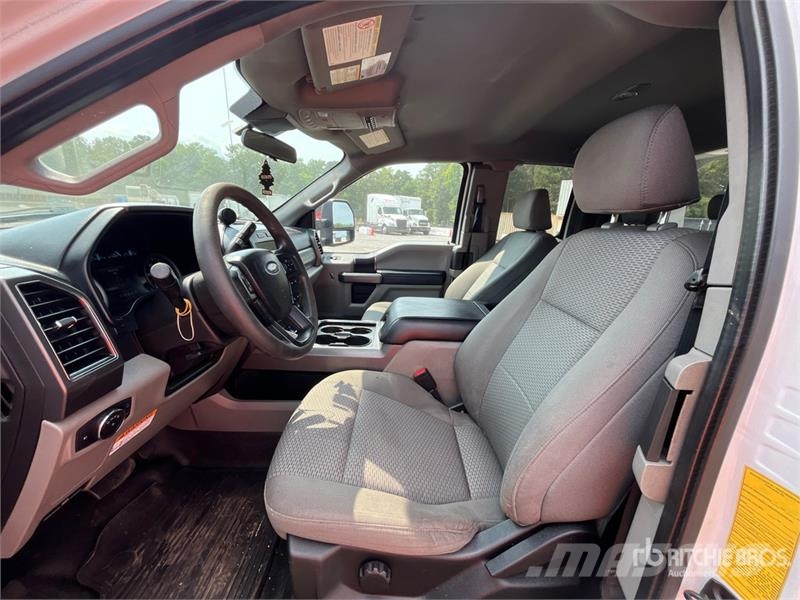 Ford F-550 XLT 4x4 Extended Cab Tow Truck Грузовые эвакуаторы