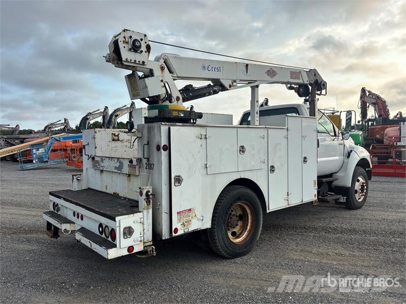Ford F-650 4x2 Service Truck Vehículos - Taller