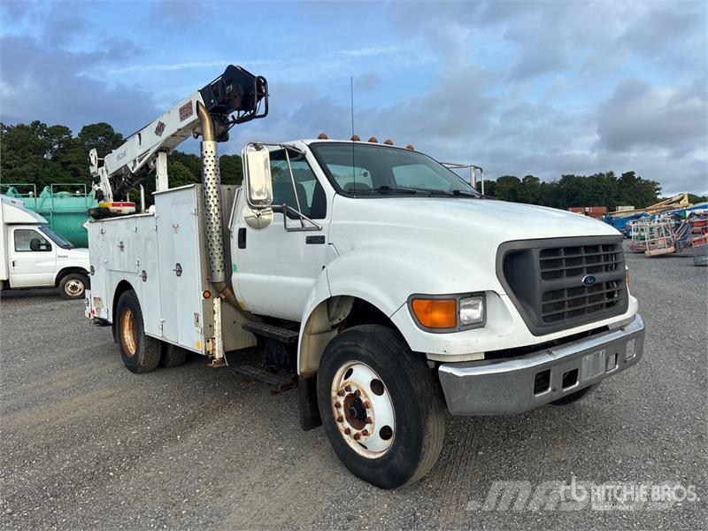 Ford F-650 4x2 Service Truck Vehículos - Taller