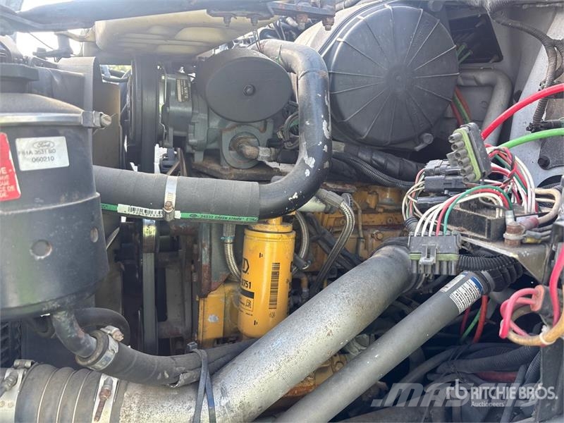 Ford F-650 4x2 Service Truck (Inoperable) Δημοτικά οχήματα/Οχήματα γενικής χρήσης
