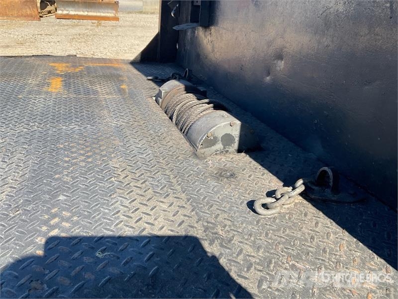 Ford F-650 XL 4x2 Crew Cab Flatbed Truck شاحنات مسطحة/مفصلية الجوانب