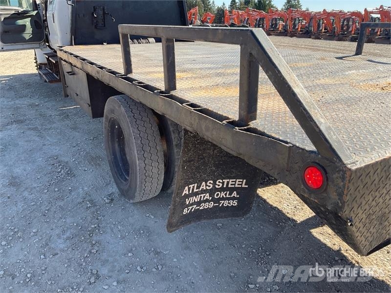 Ford F-650 XL 4x2 Crew Cab Flatbed Truck شاحنات مسطحة/مفصلية الجوانب