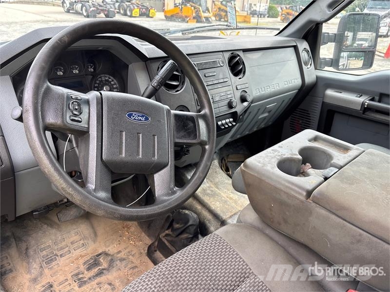 Ford F-650 XL 4x2 Extended Cab Rollback Truck Грузовые эвакуаторы