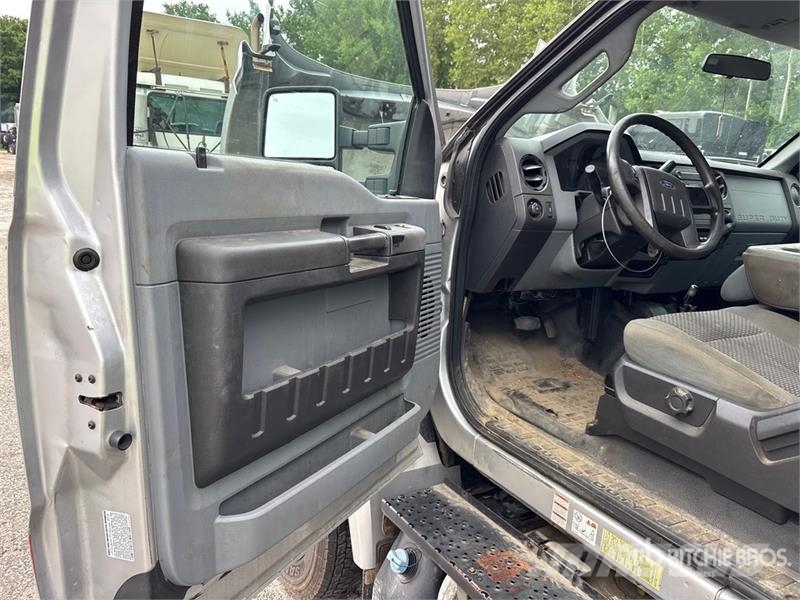 Ford F-650 XL 4x2 Extended Cab Rollback Truck Грузовые эвакуаторы