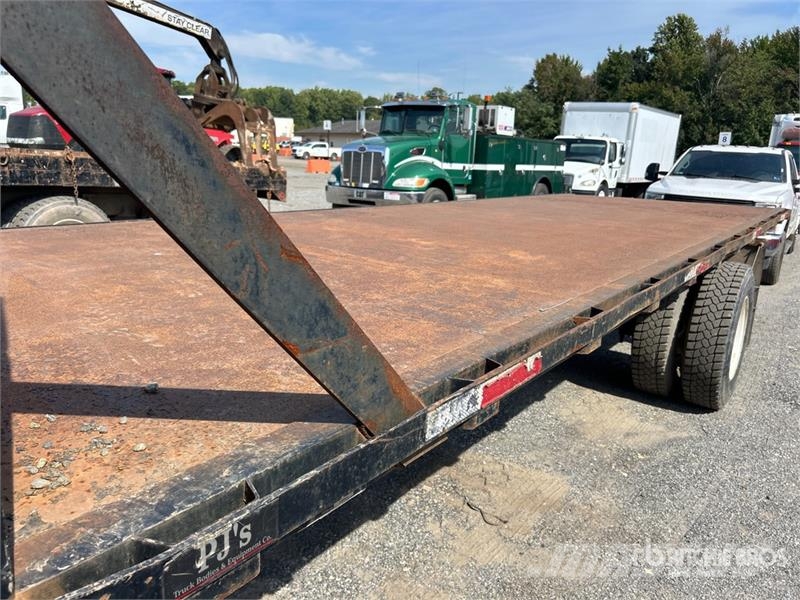 Ford F-750 4x2 Flatbed Truck Flatbed/Dropside trucks