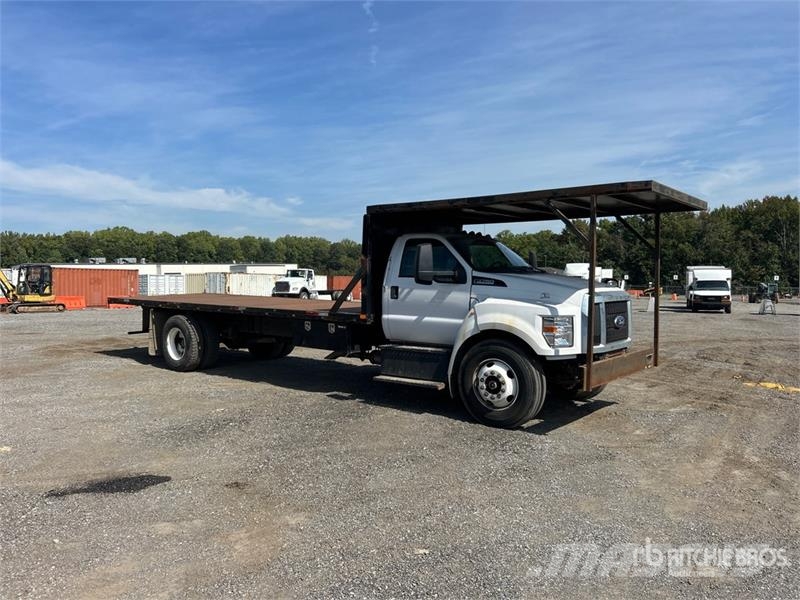 Ford F-750 4x2 Flatbed Truck Flatbed/Dropside trucks