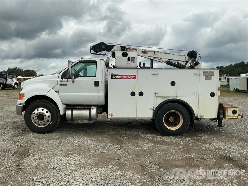 Ford F-750 4x2 Service Truck Komunalna vozila za opštu namenu