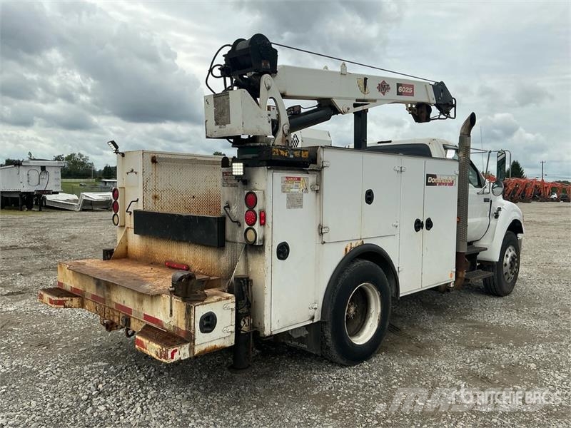 Ford F-750 4x2 Service Truck Komunalna vozila za opštu namenu