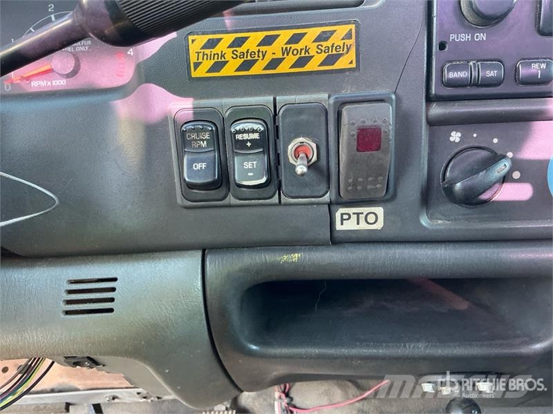 Ford F-750 4x2 Service Truck Komunalna vozila za opštu namenu