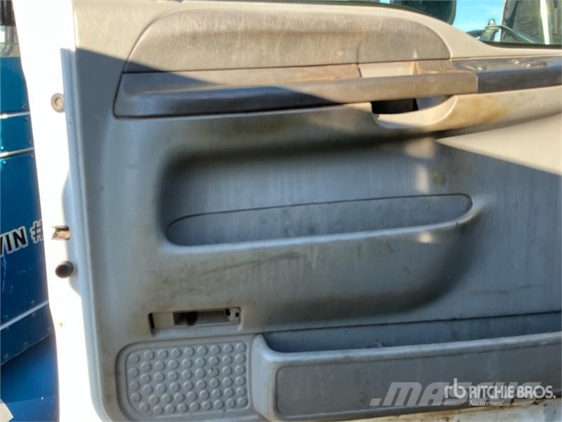 Ford F-750 4x2 Service Truck Komunalna vozila za opštu namenu