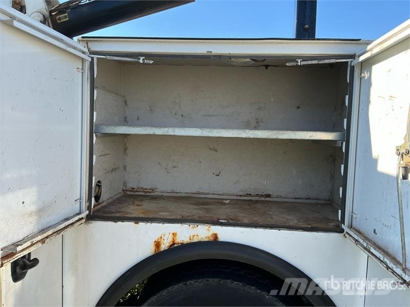 Ford F-750 4x2 Service Truck Komunalna vozila za opštu namenu