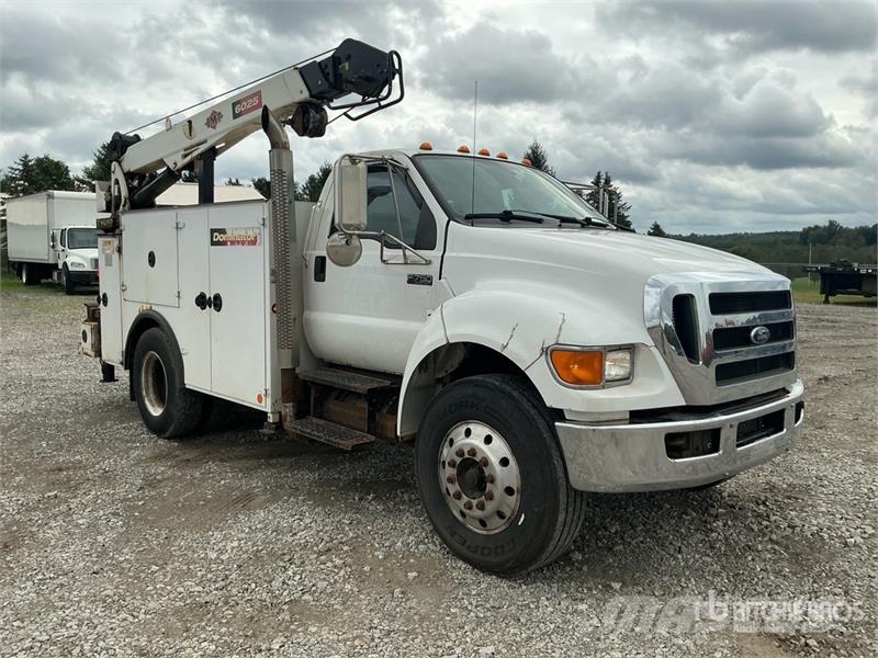 Ford F-750 4x2 Service Truck Komunalna vozila za opštu namenu